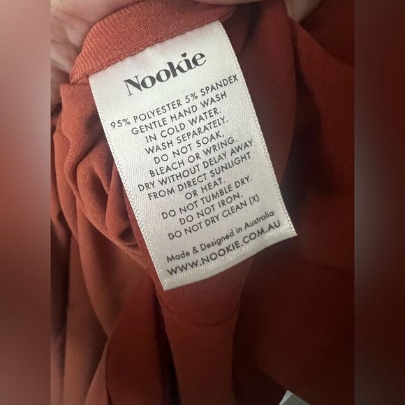 NOOKIE Lexi Chain Gown - Picture 8 of 8